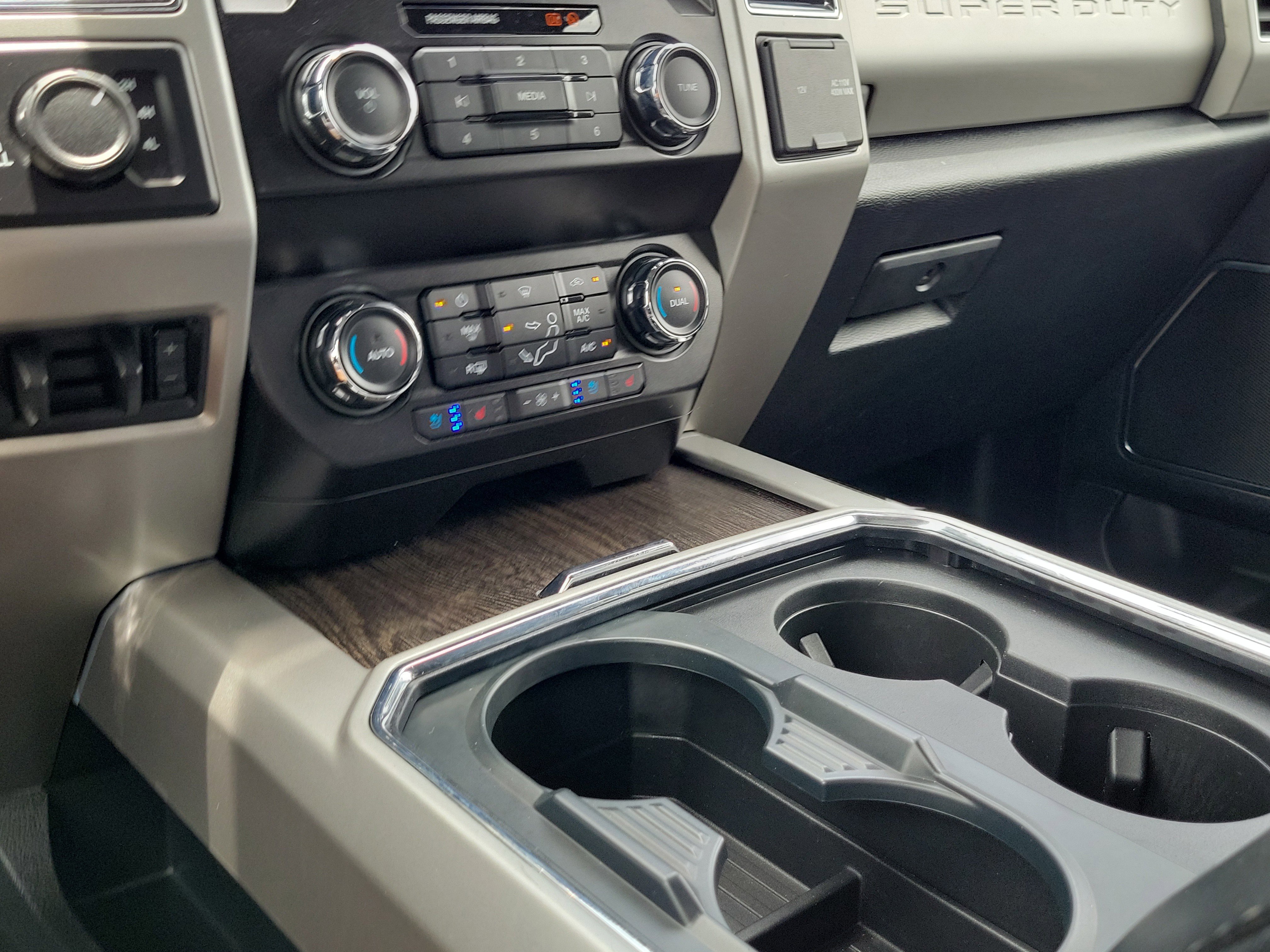 Certified 2021 Ford F350 Lariat w/ Chrome Package AWD/4WD image 26