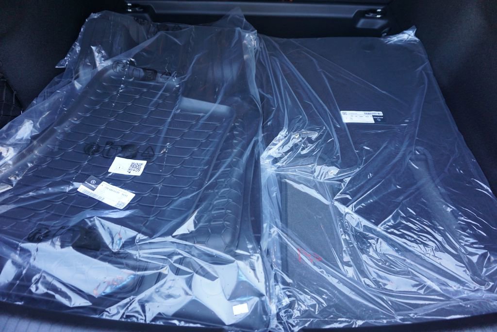 New 2026 Mercedes-Benz C 300 Sedan image 68