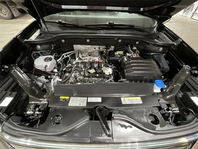 Used 2025 Volkswagen Atlas SE image 21