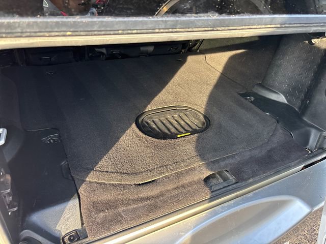 Used 2018 Jeep Wrangler Unlimited Sahara w/ Connectivity Group image 29