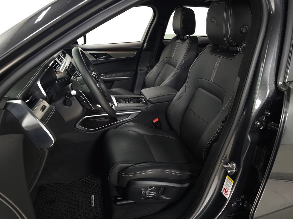 Used 2025 Jaguar F-PACE R-Dynamic S AWD/4WD image 18