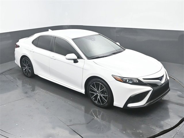 Used 2024 Toyota Camry SE image 27