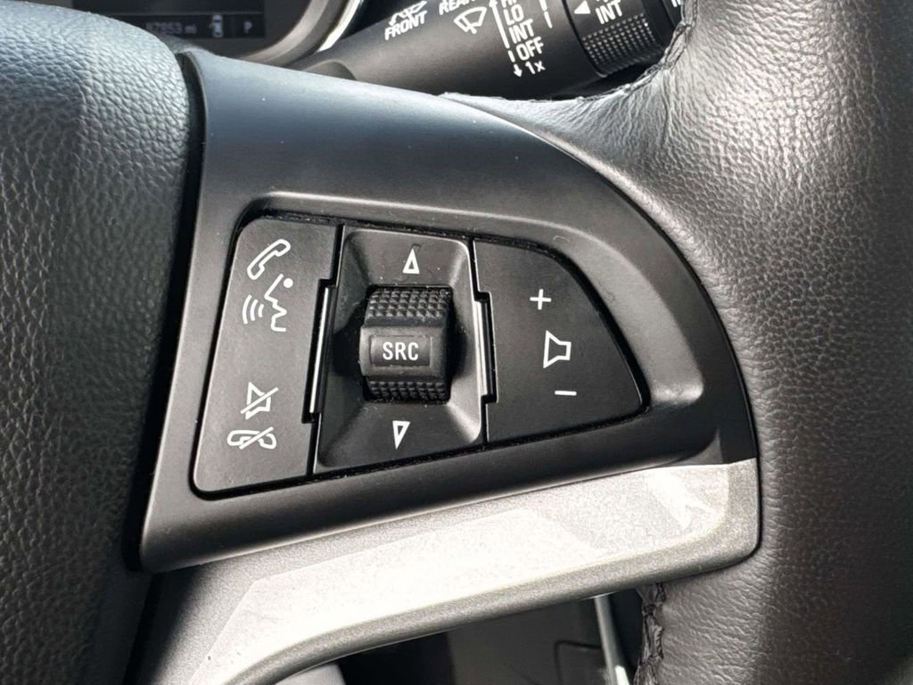 Used 2021 Chevrolet Trax LT w/ LT Convenience Package image 21