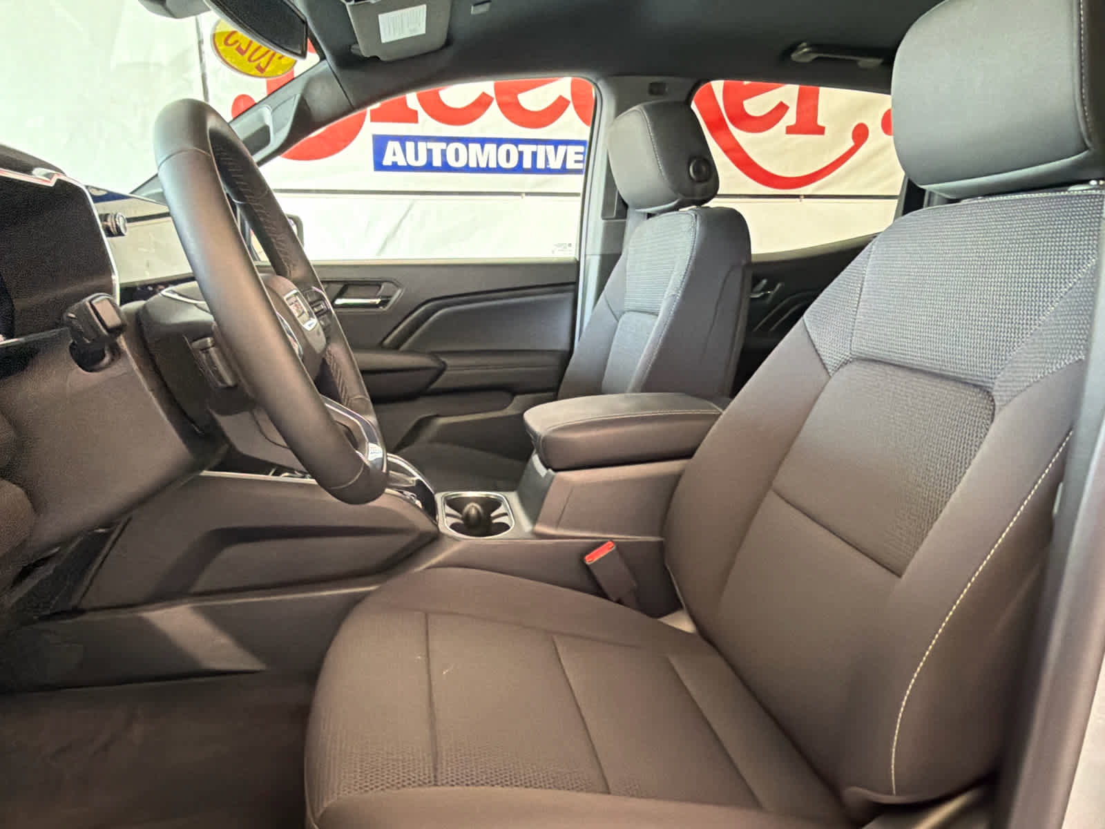 Used 2025 GMC Canyon Elevation w/ Convenience Package AWD/4WD image 14