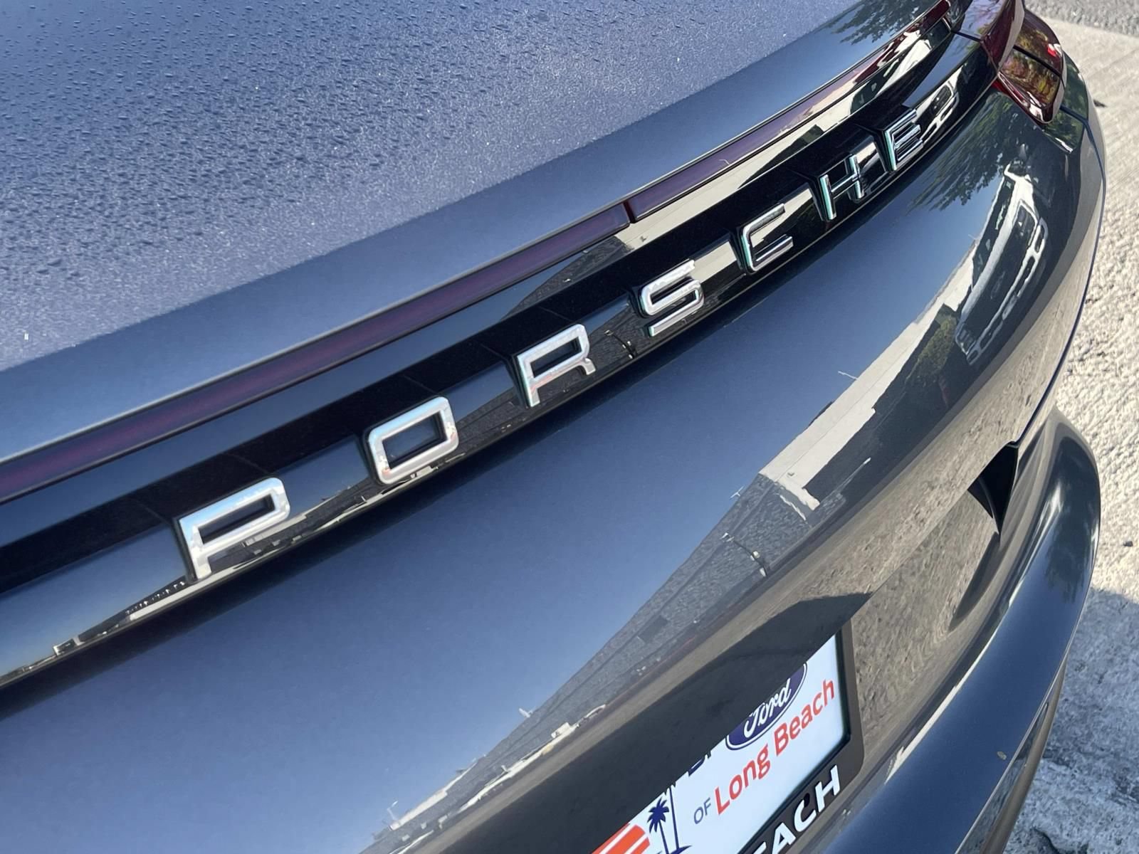 Used 2018 Porsche Panamera 4 AWD/4WD image 5