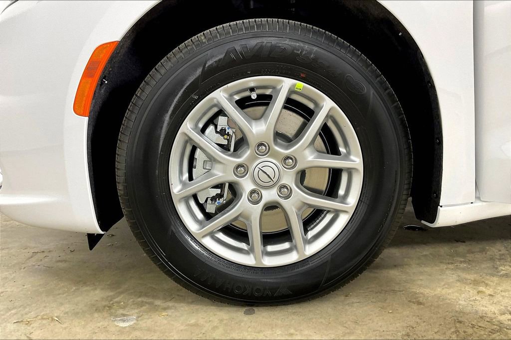 New 2026 Chrysler Pacifica Select FWD image 12