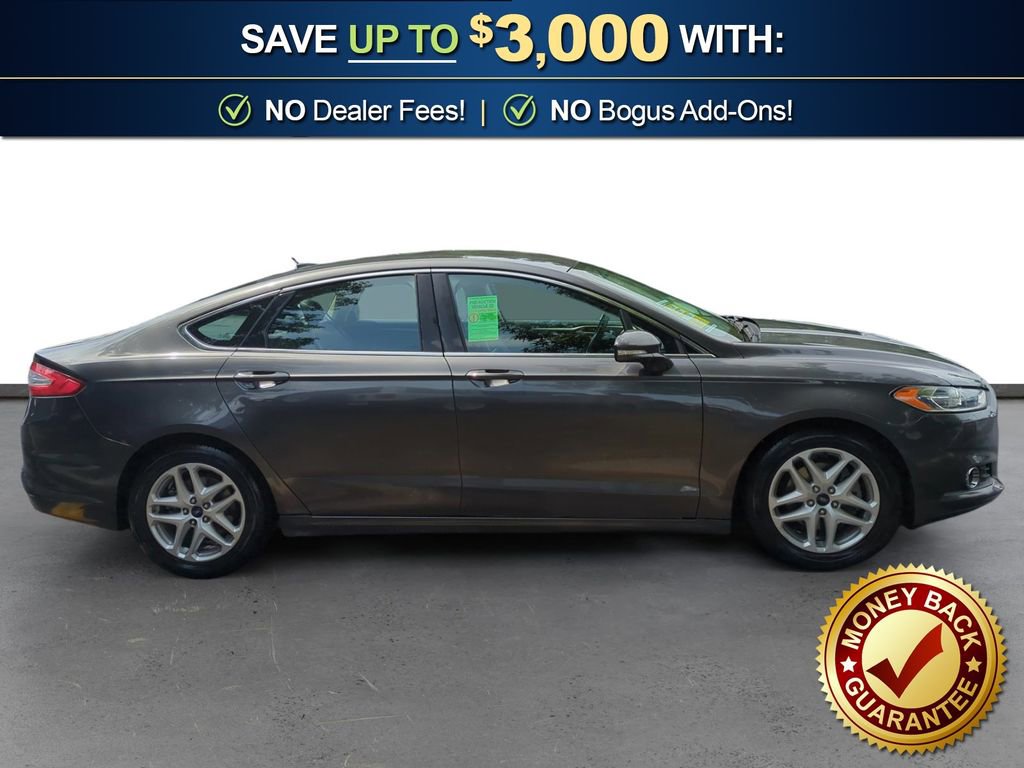 Used 2015 Ford Fusion SE w/ Equipment Group 202A FWD image 8