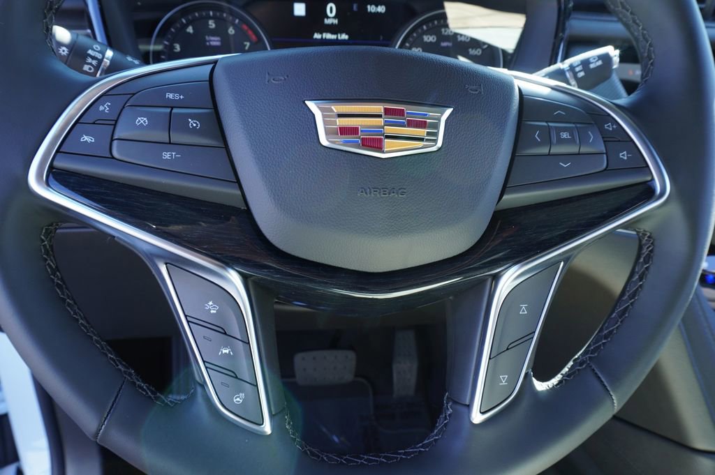 New 2026 Cadillac XT5 Premium Luxury w/ Driver Assist Package FWD image 17