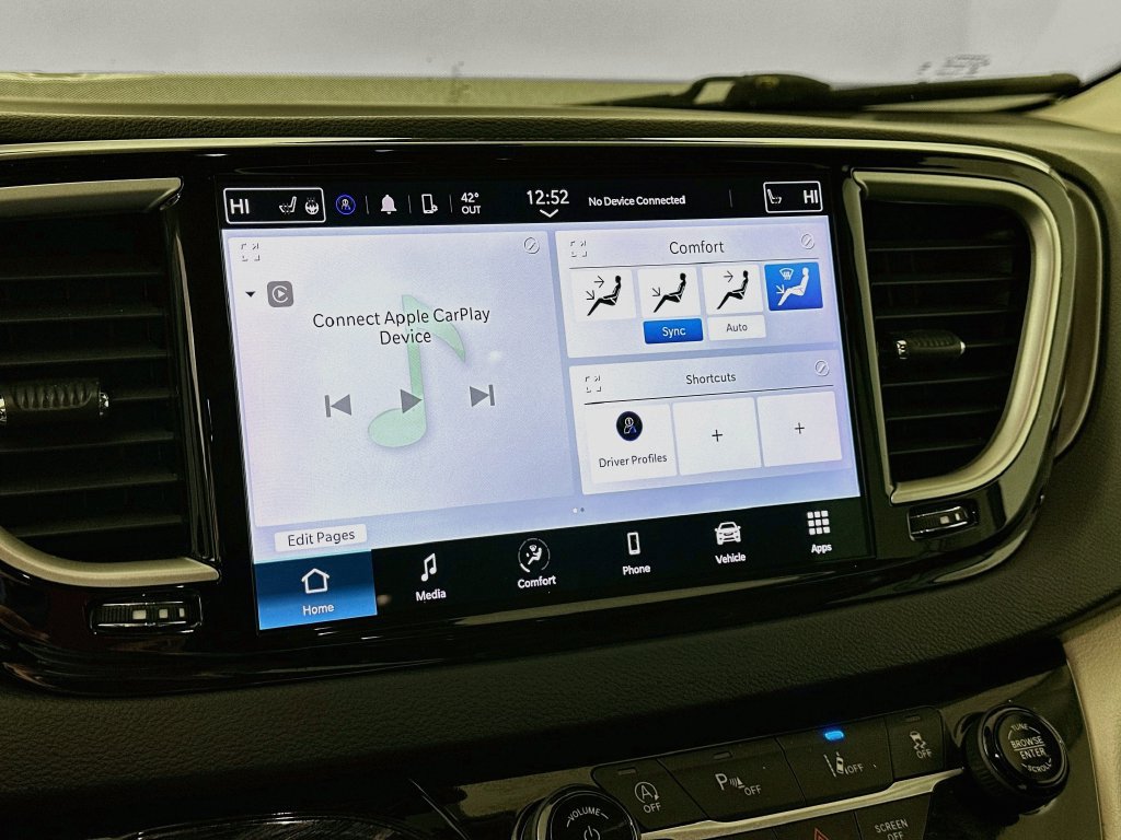 Certified 2023 Chrysler Pacifica Touring-L FWD image 23