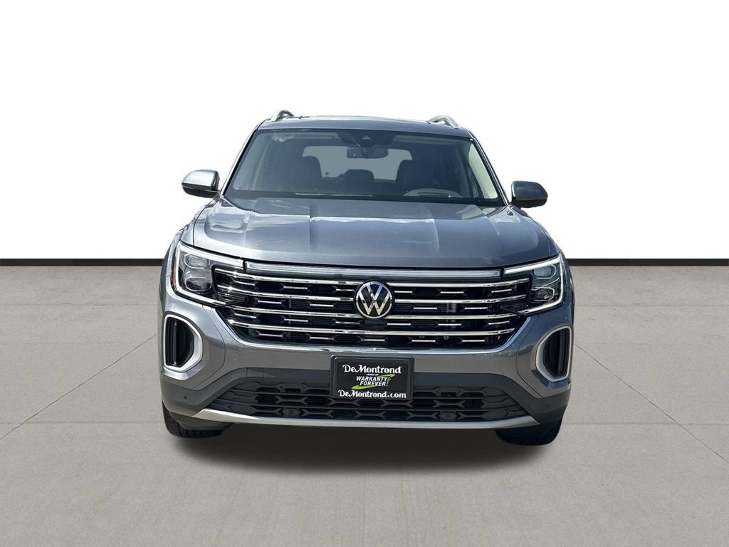 Used 2024 Volkswagen Atlas SEL AWD/4WD image 2