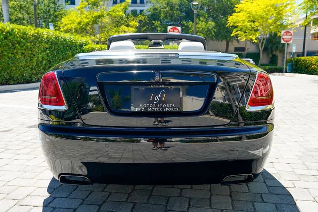 Used 2018 Rolls-Royce Dawn image 19