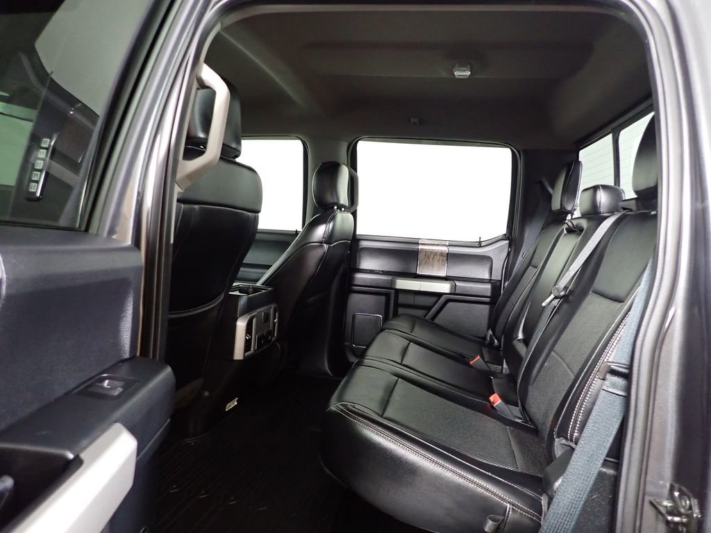 Used 2019 Ford F350 Lariat w/ Chrome Package image 30