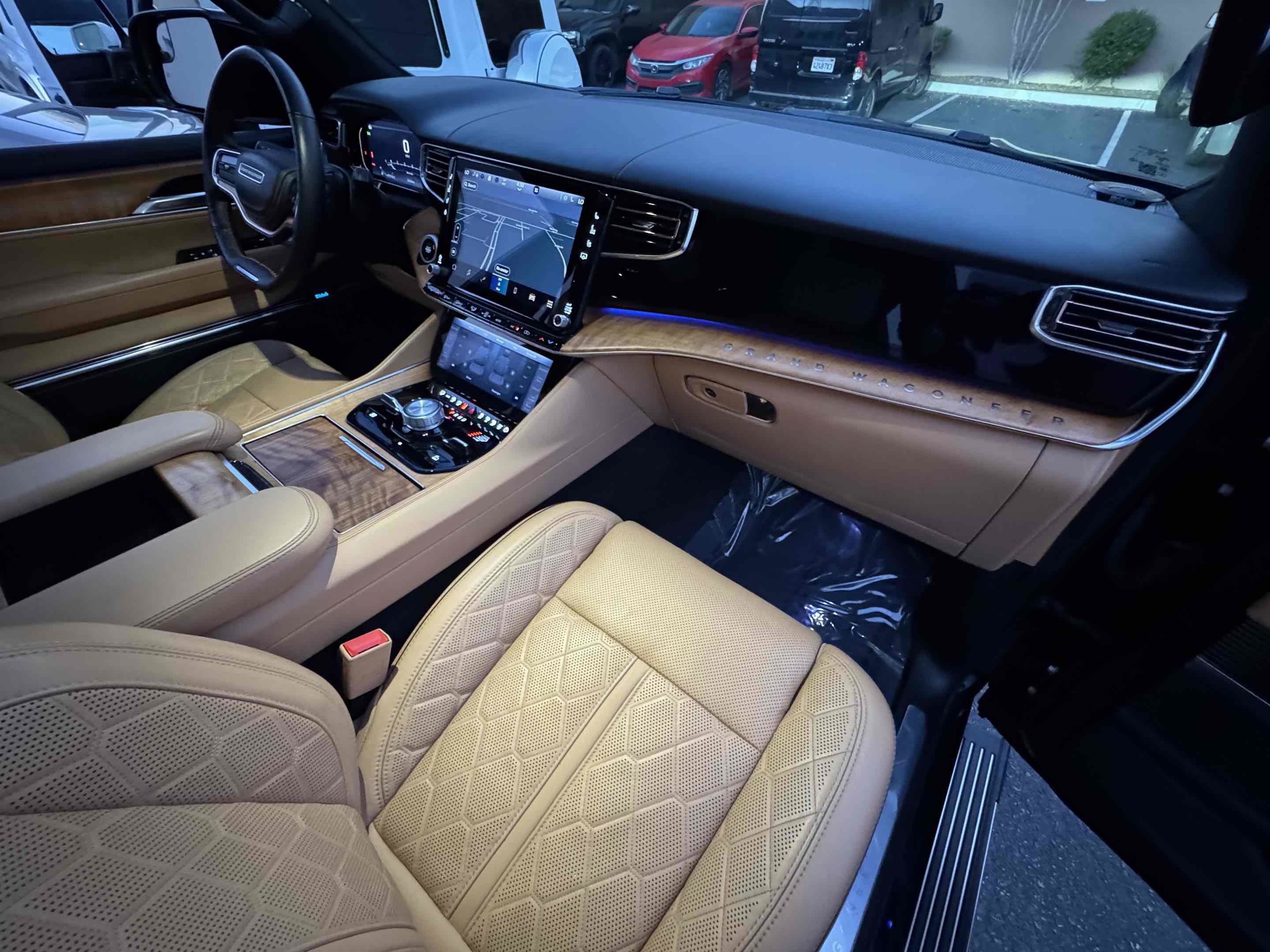 Used 2023 Jeep Grand Wagoneer L Series III image 70