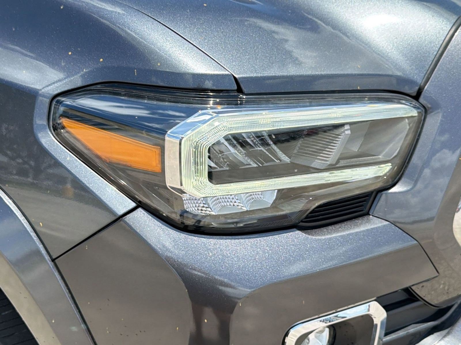 Used 2022 Toyota Tacoma Limited RWD image 11