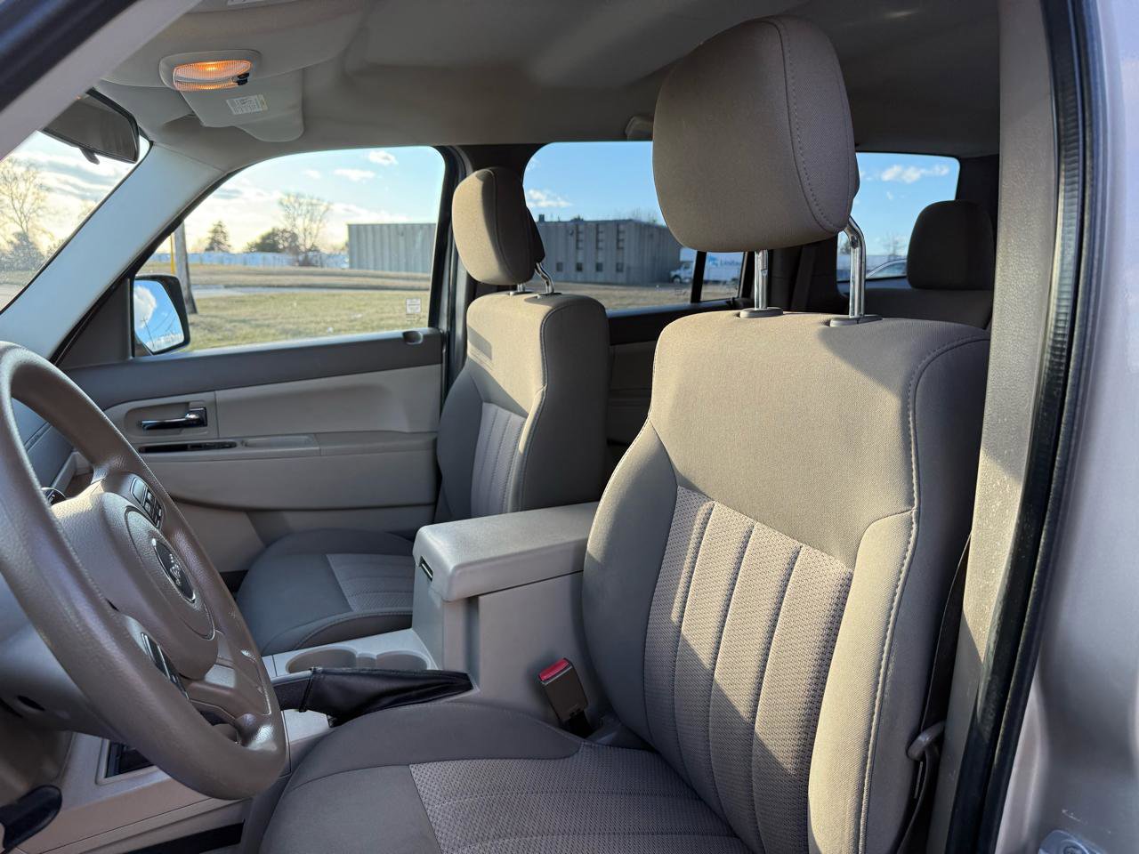 Used 2011 Jeep Liberty Sport image 13