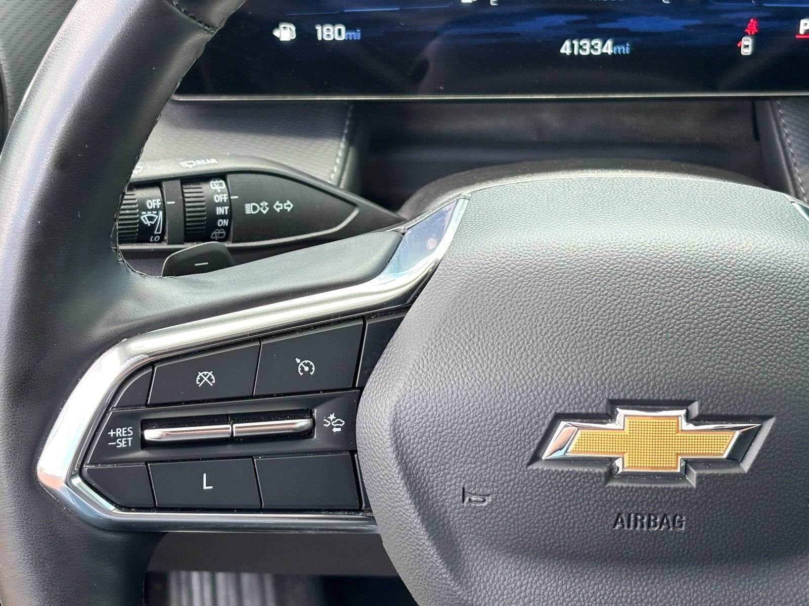 Used 2025 Chevrolet Equinox LT FWD image 19