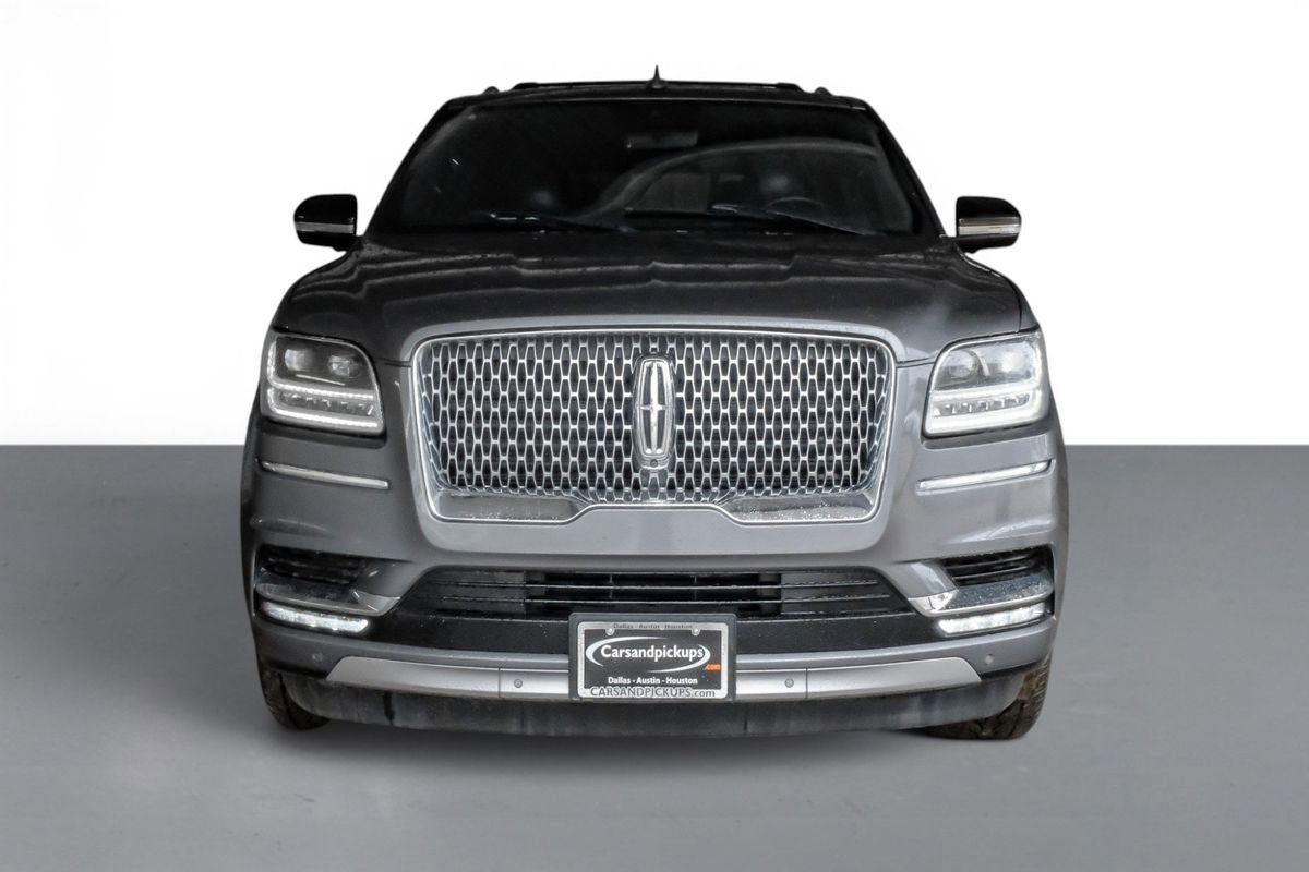 Used 2021 Lincoln Navigator L Reserve w/ Luxury Package AWD/4WD image 3