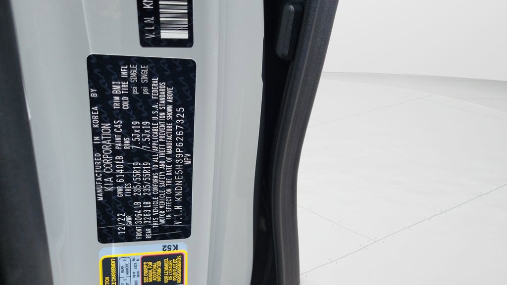 Used 2023 Kia Carnival SX Prestige image 29