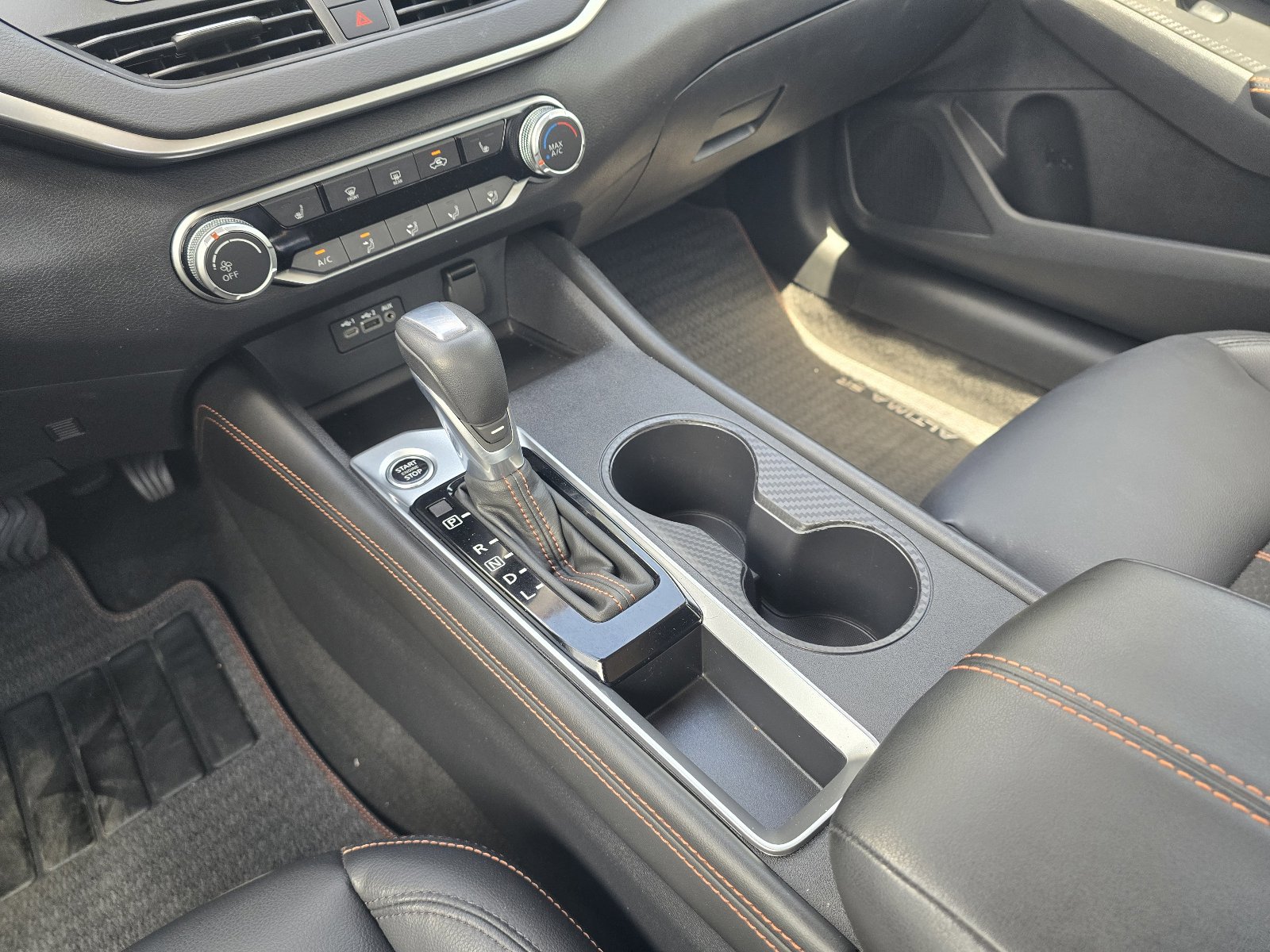 Certified 2022 Nissan Altima 2.5 SR w/ Midnight Edition Package FWD image 16