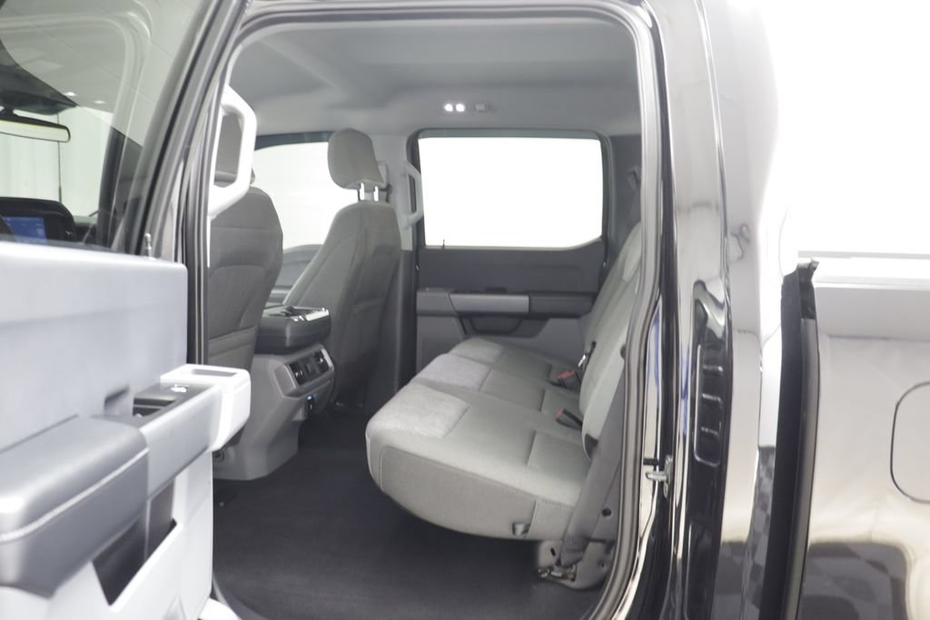Used 2023 Ford F150 4x4 SuperCrew image 14
