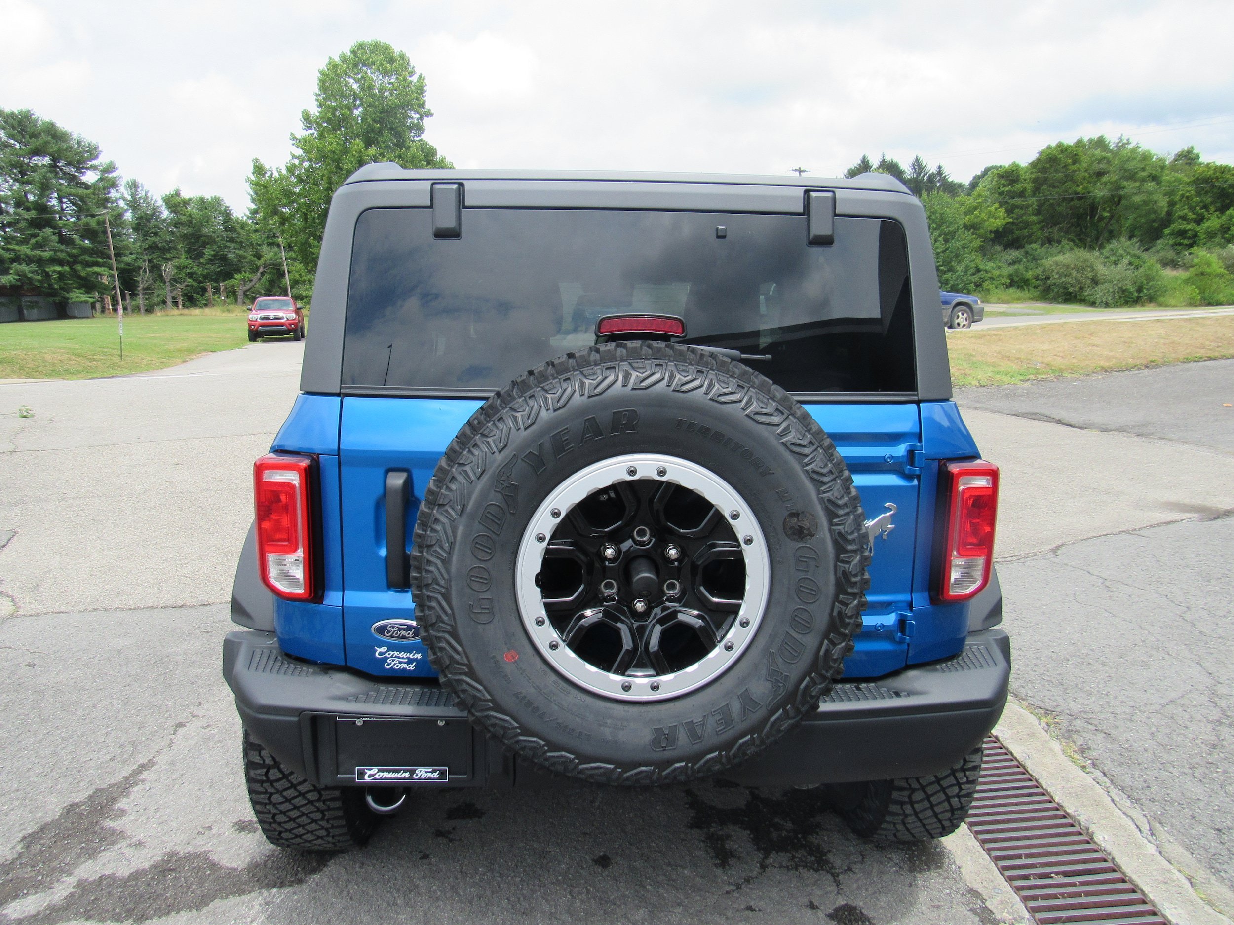 Used 2024 Ford Bronco Black Diamond w/ Sasquatch Package AWD/4WD image 7