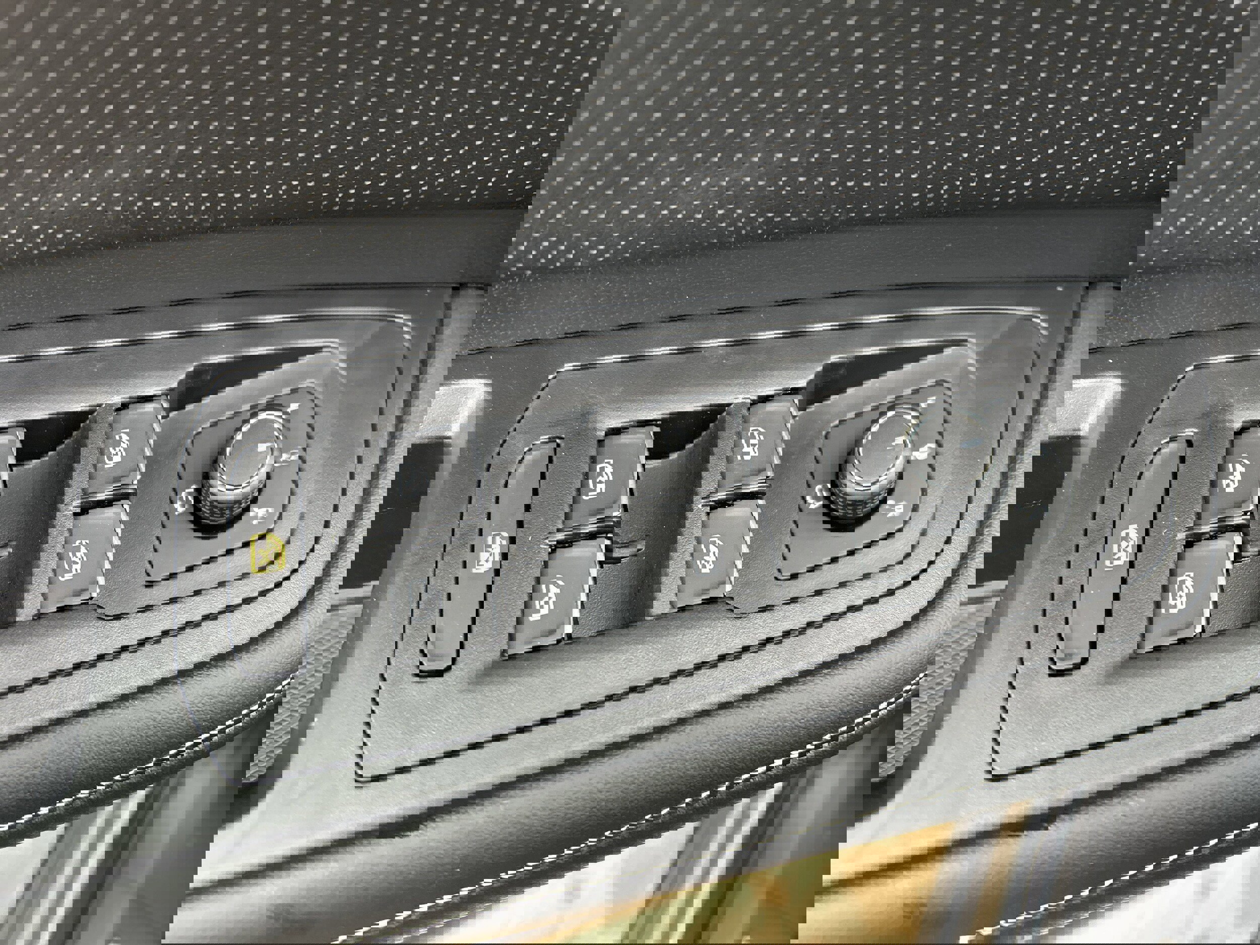 New 2026 Volkswagen Atlas Cross Sport SEL Premium R-Line image 11