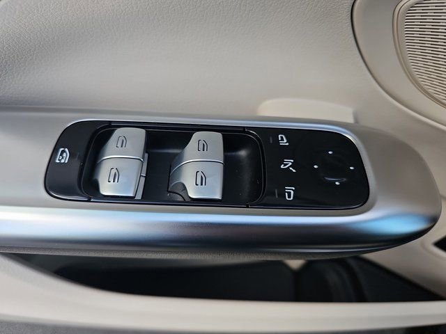 Used 2023 Mercedes-Benz C 300 4MATIC Sedan image 27