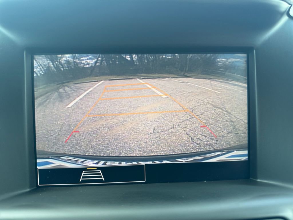 Used 2022 GMC Terrain SLE w/ Driver Convenience Package image 17