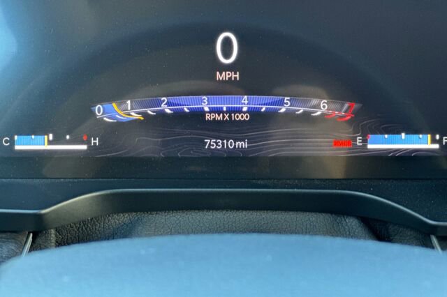 Used 2023 Jeep Grand Cherokee Limited image 23