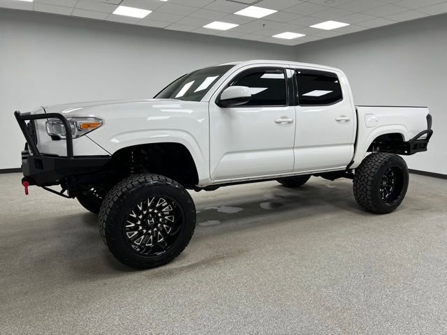 Used 2020 Toyota Tacoma SR AWD/4WD image 6