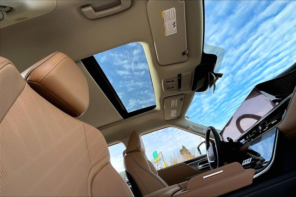 New 2026 INFINITI QX80 Luxe w/ Cargo Package AWD/4WD image 22