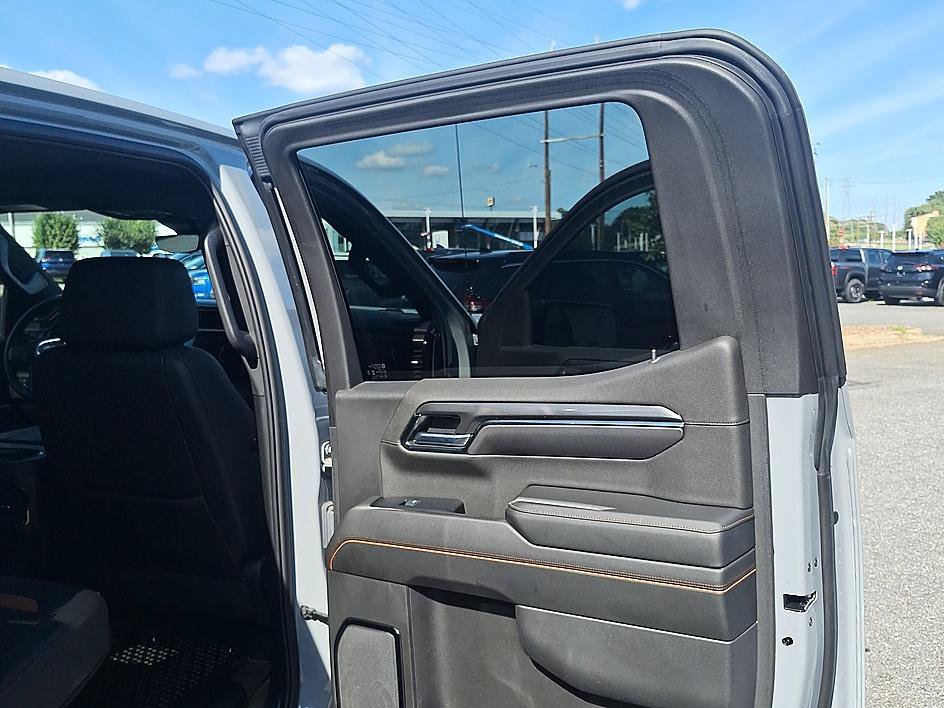 Used 2024 GMC Sierra 1500 AT4 w/ Technology Package AWD/4WD image 26