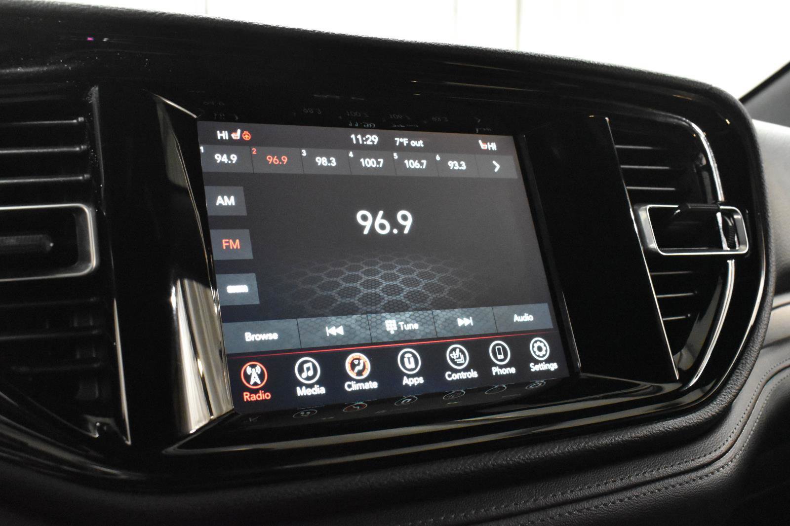 Used 2024 Dodge Durango SXT image 13