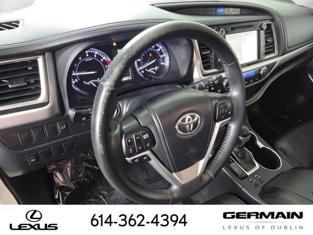 Used 2014 Toyota Highlander XLE AWD/4WD image 15