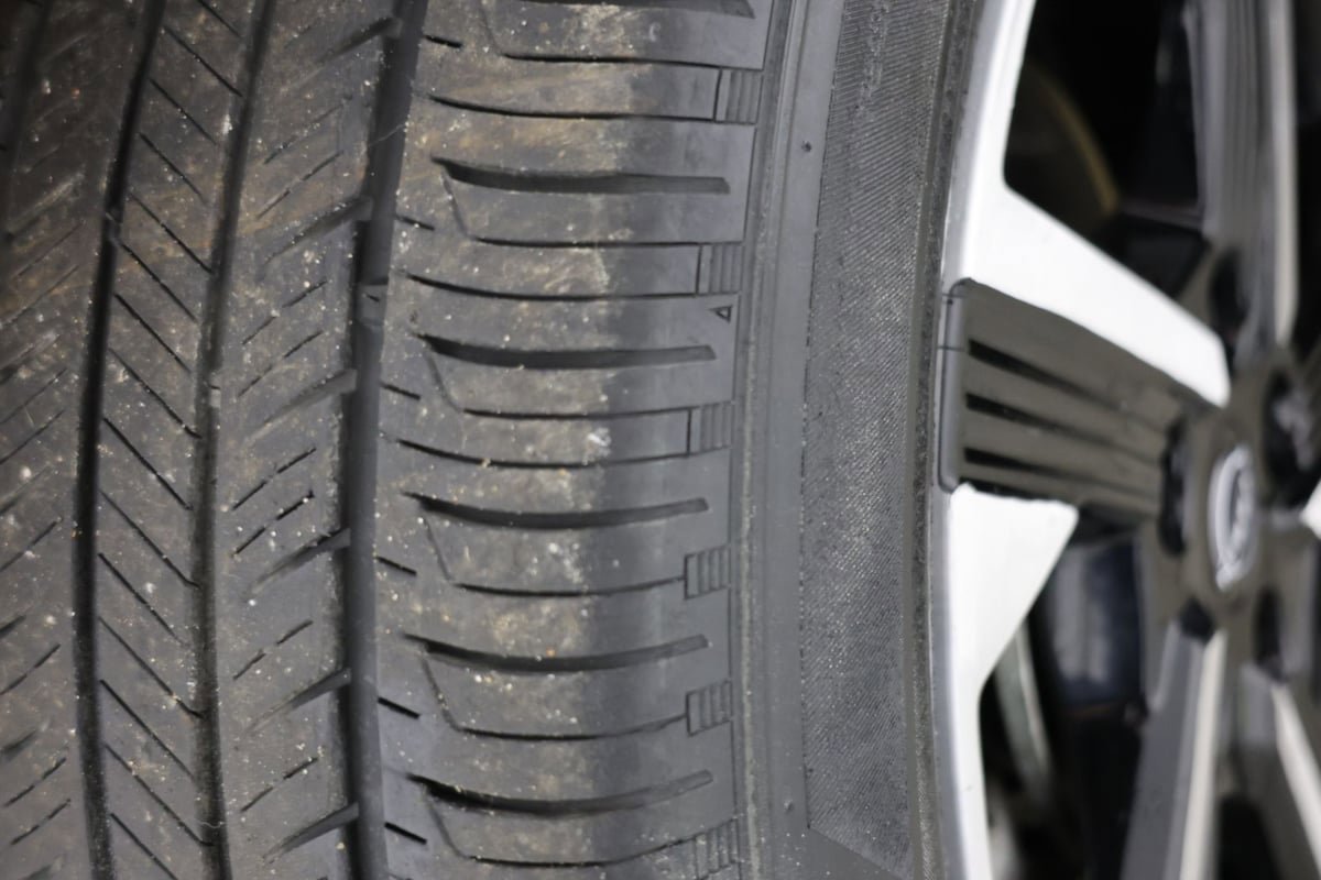 Used 2025 Nissan Sentra SV FWD image 12