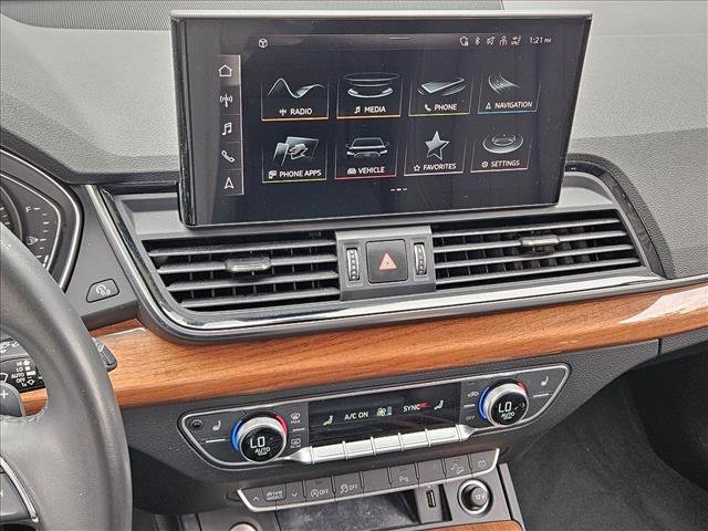 Used 2022 Audi Q5 2.0T Premium w/ Convenience Package image 14
