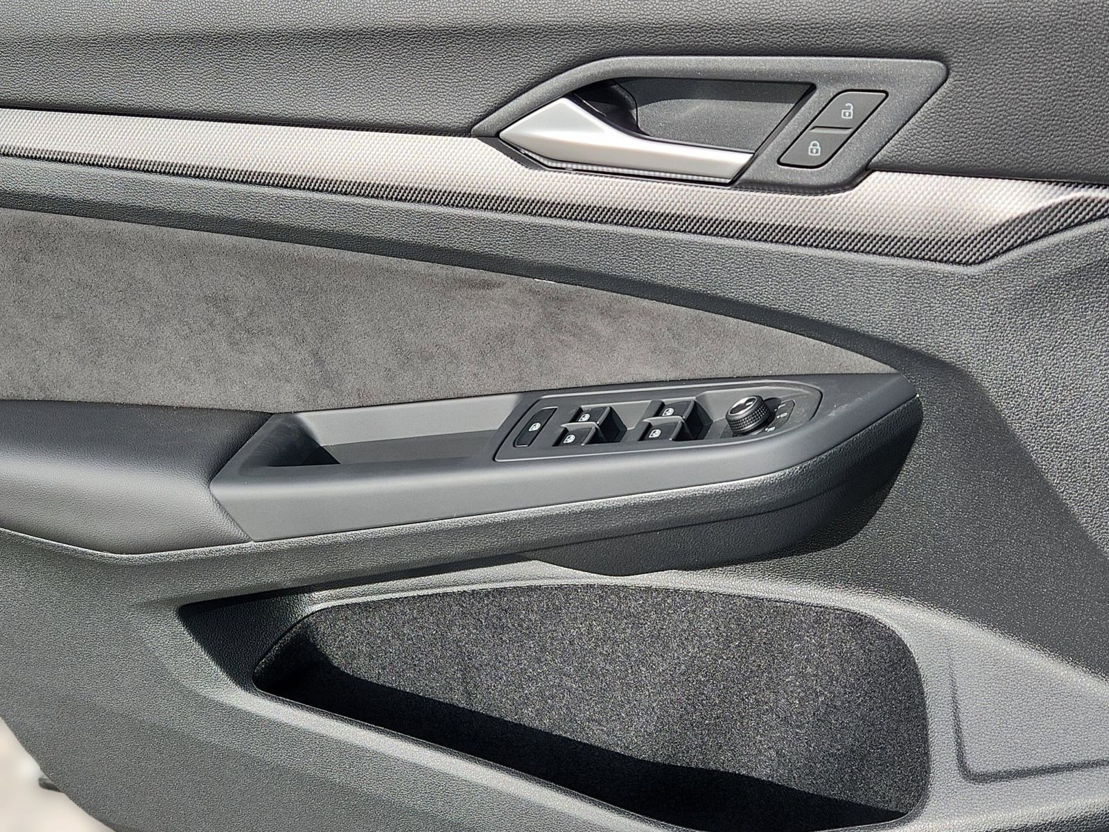 New 2026 Volkswagen Golf SE image 7