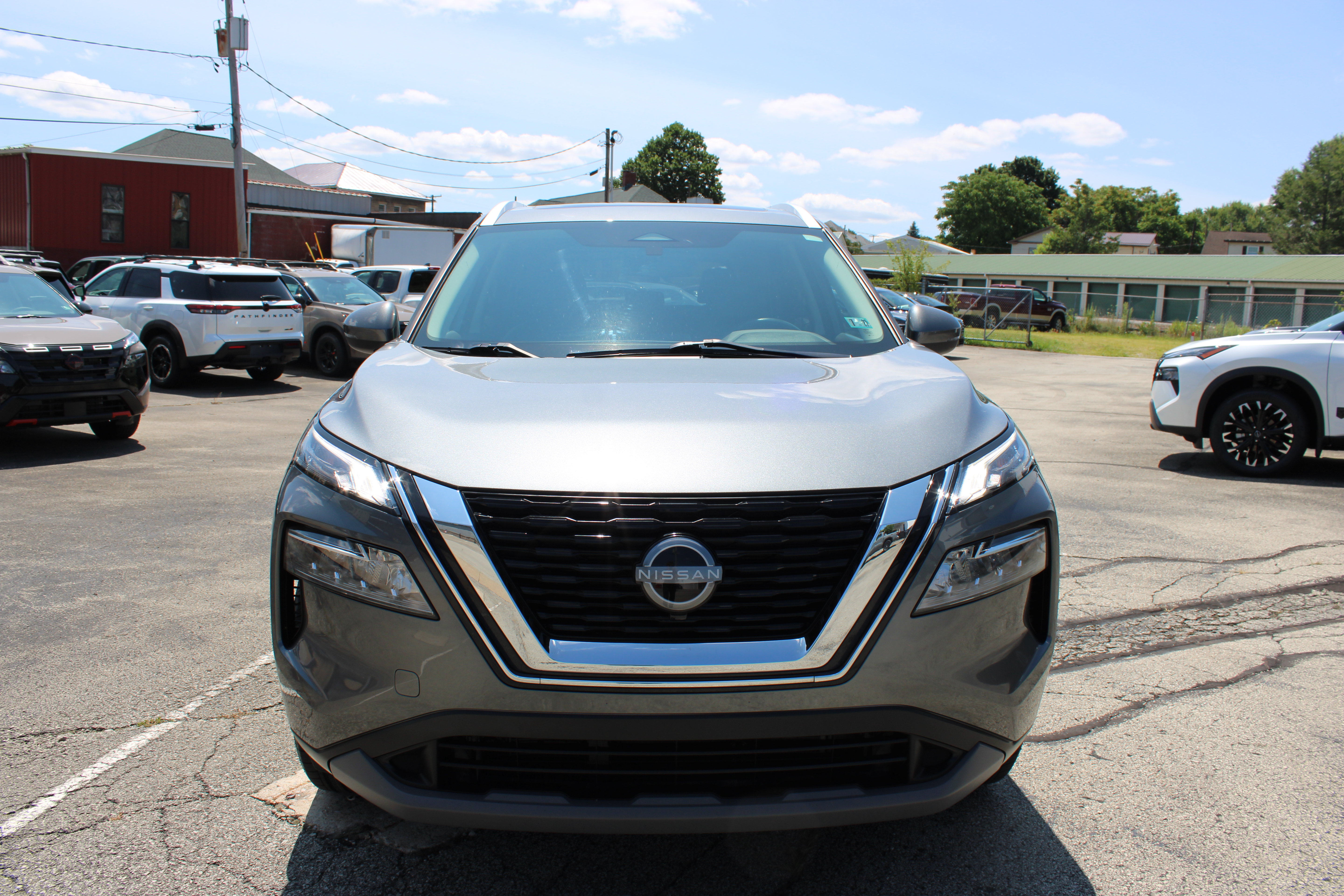 Certified 2023 Nissan Rogue SV w/ SV Premium Package AWD/4WD image 11