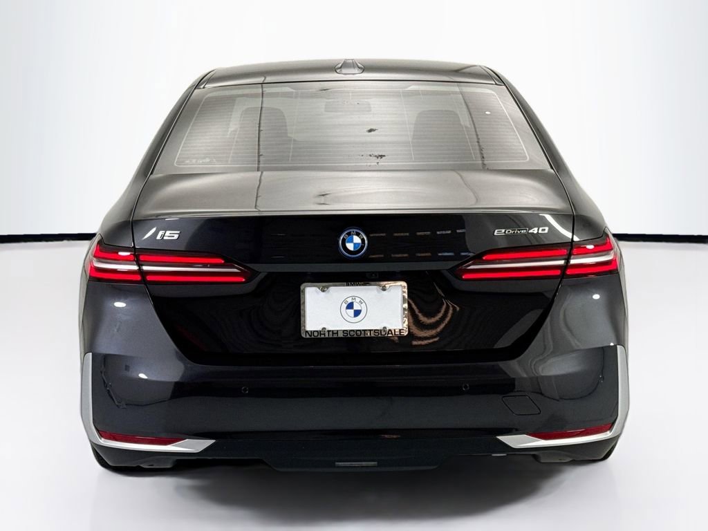 Certified 2026 BMW i5 eDrive40 w/ Premium Package RWD image 6