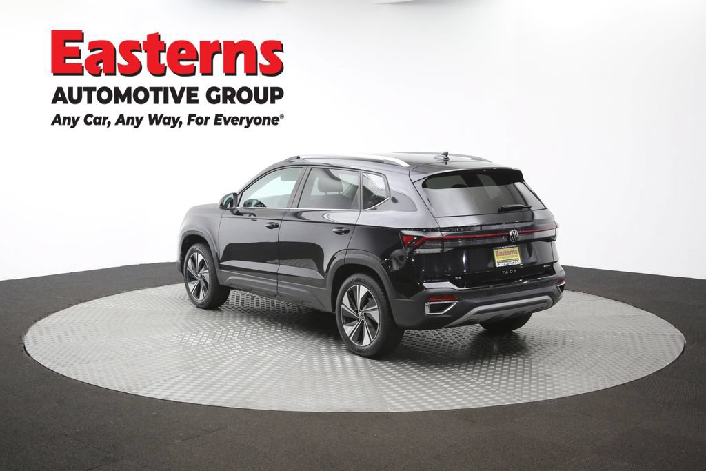 Used 2025 Volkswagen Taos SE AWD/4WD image 64