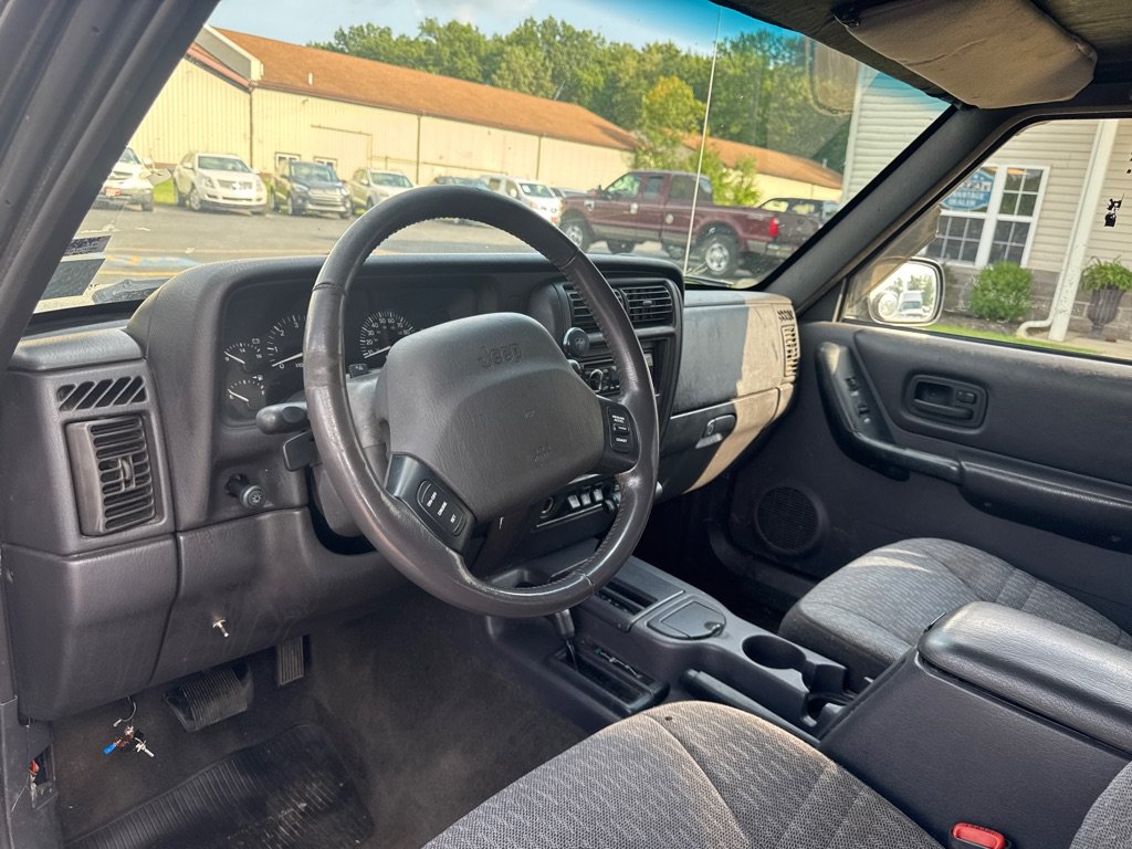 Used 2000 Jeep Cherokee Sport AWD/4WD image 15