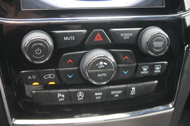 Used 2020 Jeep Grand Cherokee Altitude AWD/4WD image 9