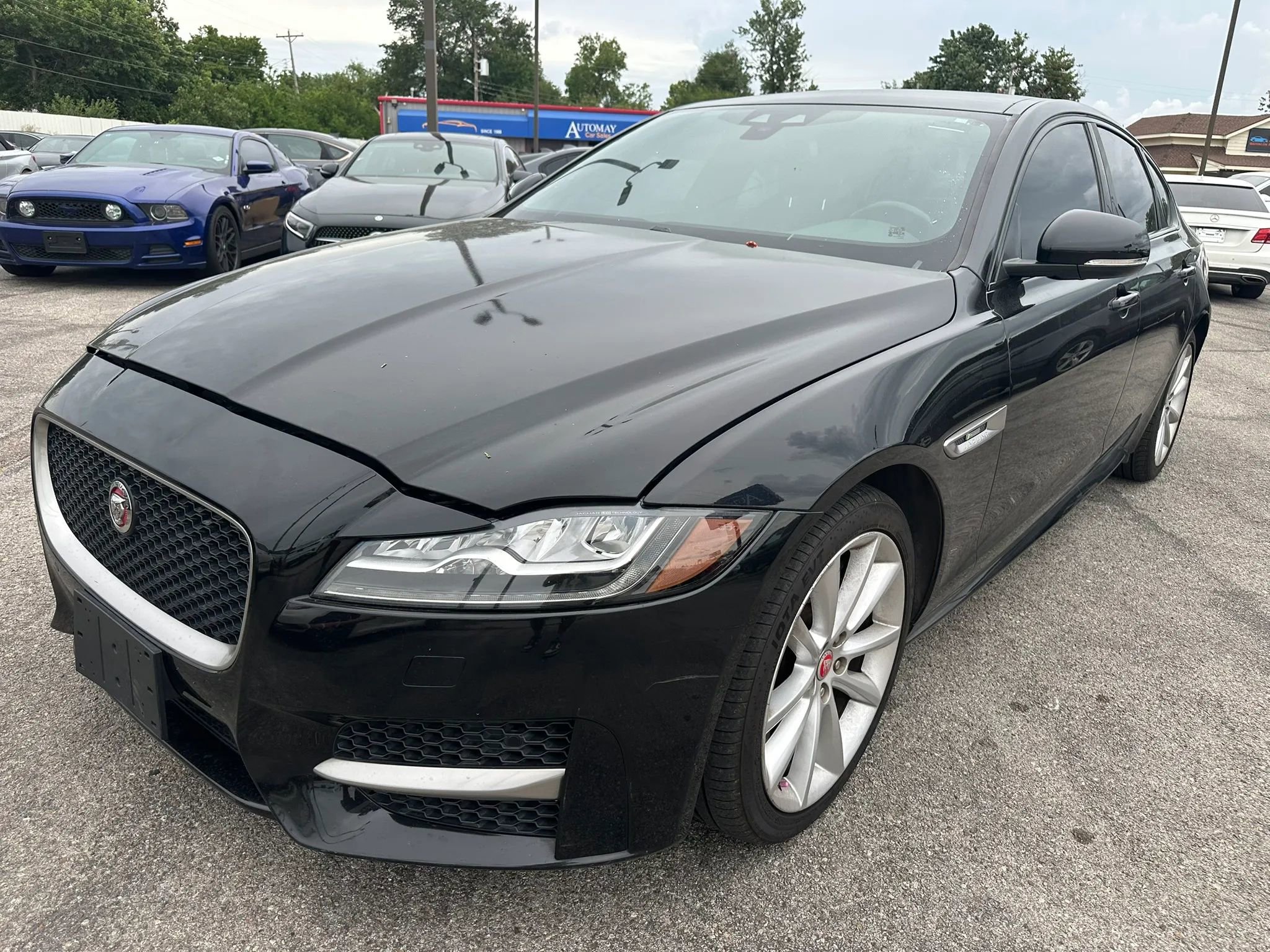 Used 2017 Jaguar XF R-Sport AWD/4WD image 28
