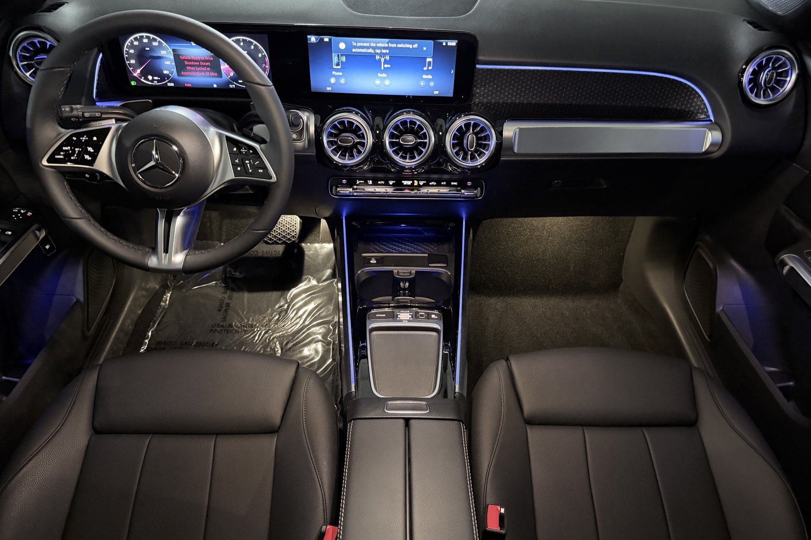 New 2025 Mercedes-Benz GLB 250 4MATIC image 12