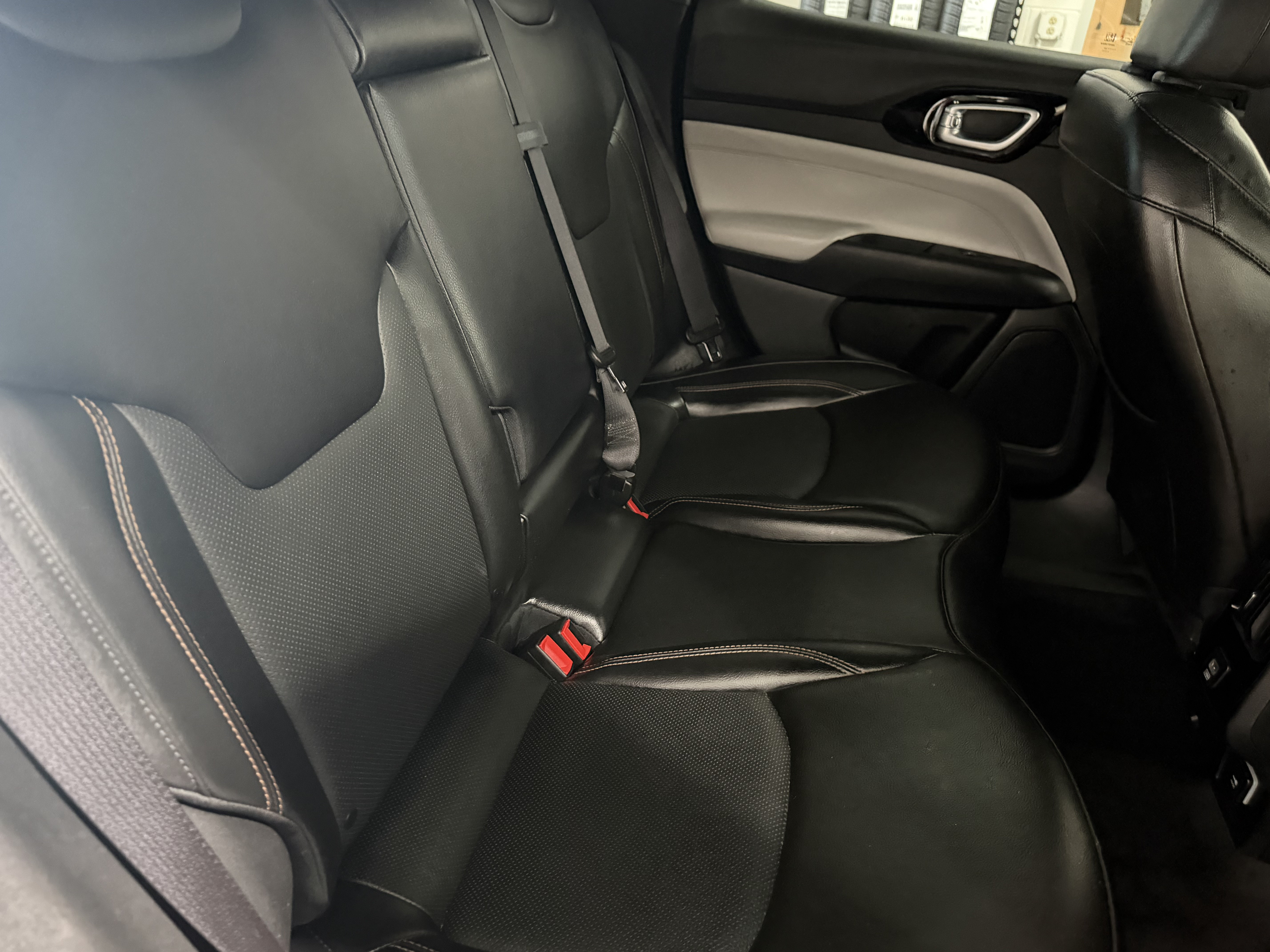 Used 2023 Jeep Compass Limited AWD/4WD image 26