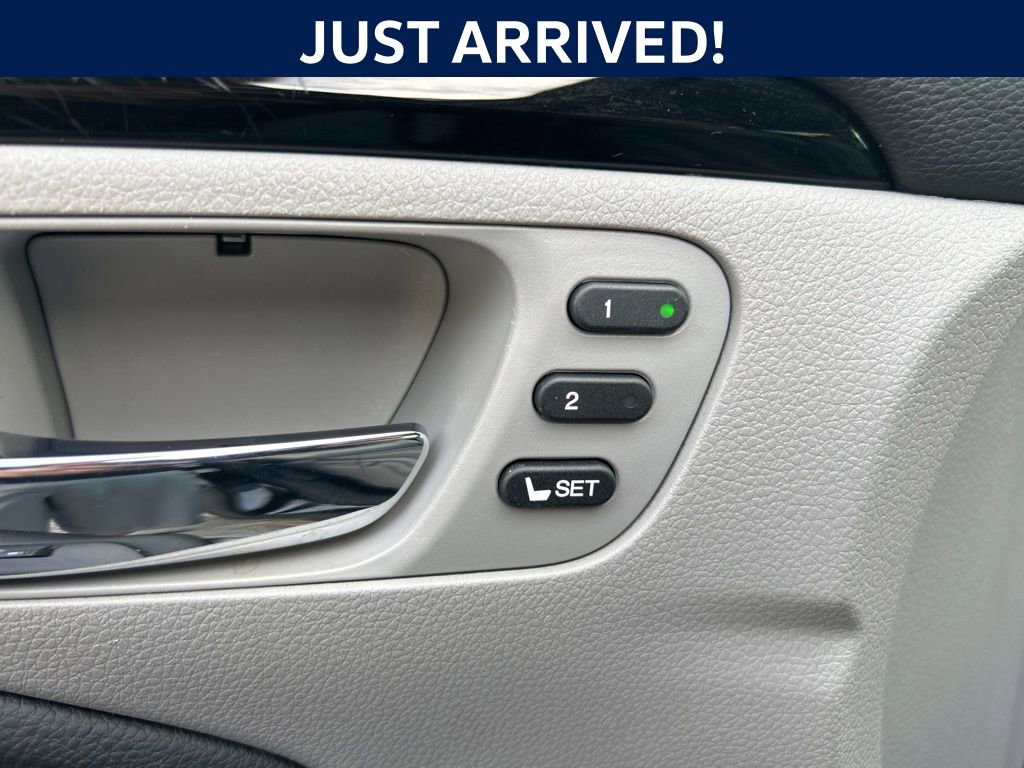 Used 2019 Honda Pilot Touring image 16