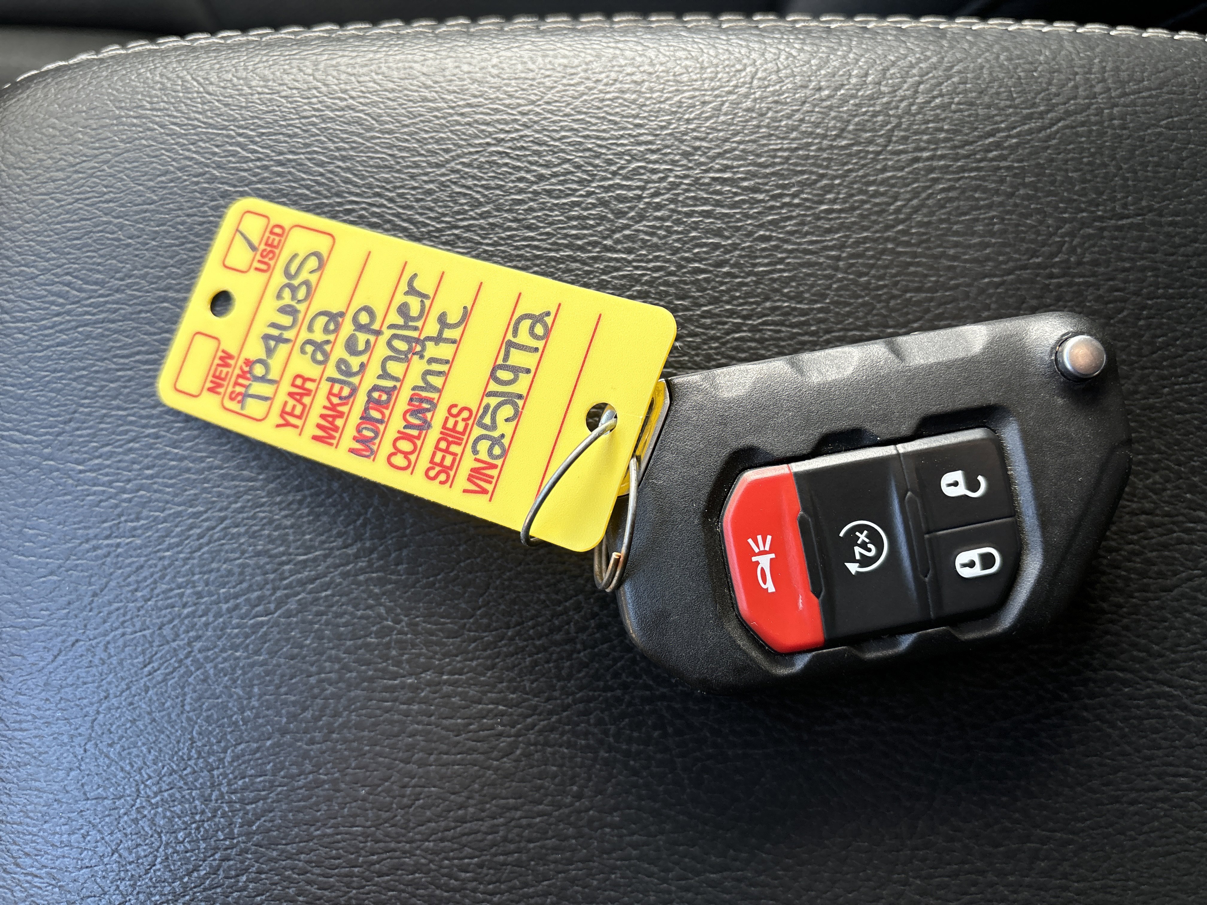 Used 2022 Jeep Wrangler Unlimited Sahara w/ LED Lighting Group image 30