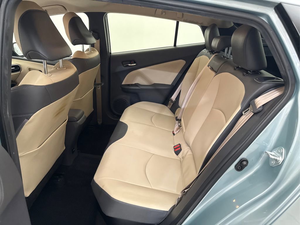 Used 2016 Toyota Prius Four image 25