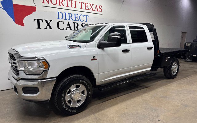 Used 2024 RAM 2500 Tradesman w/ Chrome Appearance Group AWD/4WD image 11