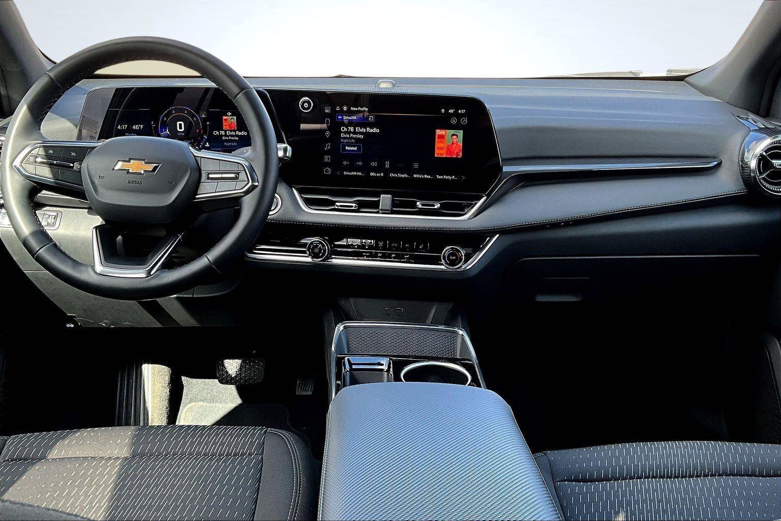 Used 2025 Chevrolet Equinox LT AWD/4WD image 16